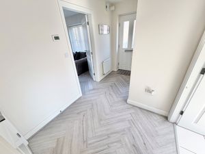 Cuddington Grove Rossmore